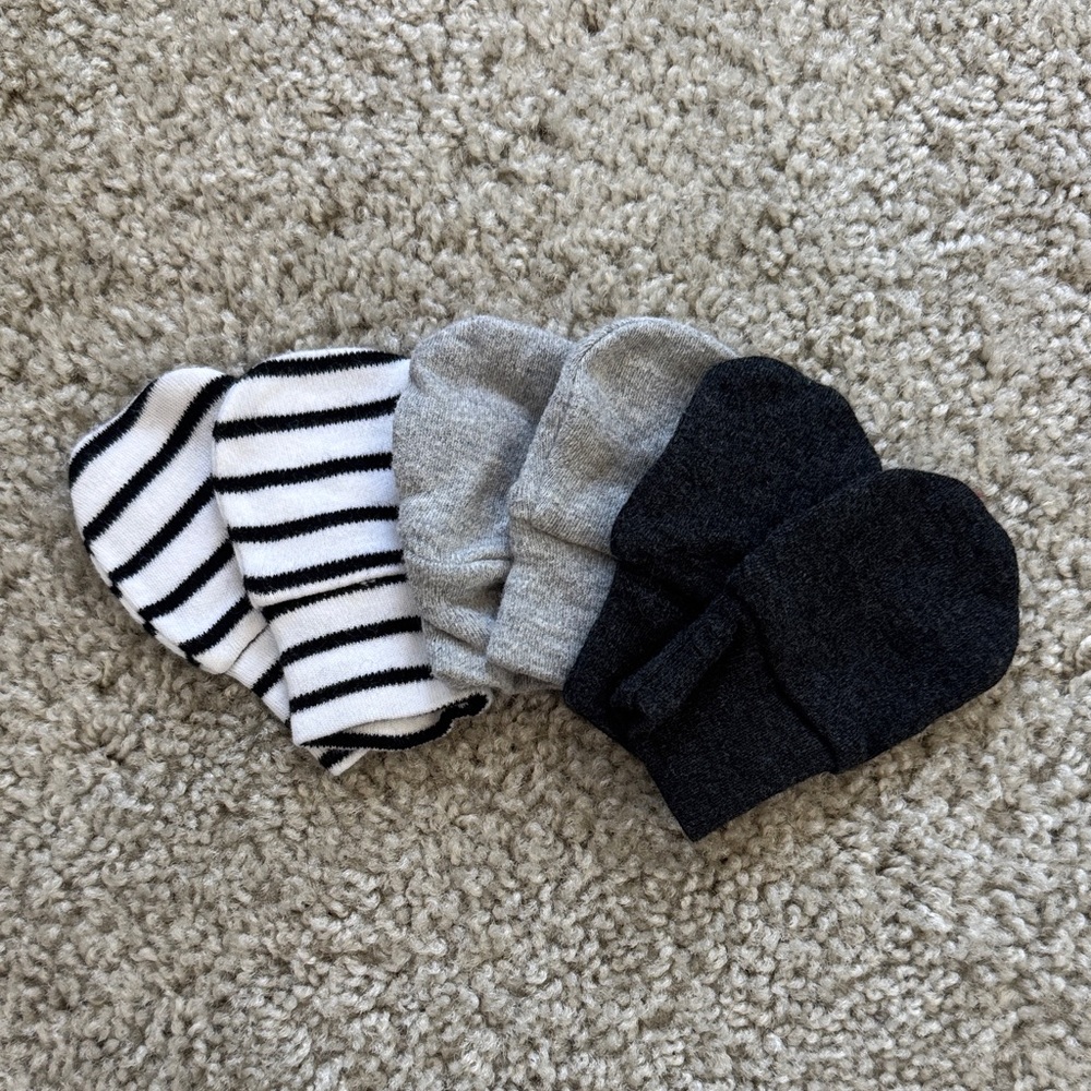 Cloud Island Baby Mittens Set - Black, Gray, and Striped